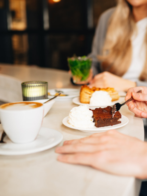 Afbeelding van taart eten bij de Timmerfabriek